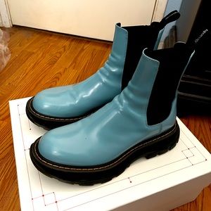 Alexander McQueen 9.5 regular. Used.